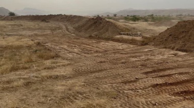 آغاز عملیات بهسازی و لایروبی ایستگاه بزرگ پخش سیلاب امامزاده جعفر گچساران زیر نظر مرکز تحقیقات